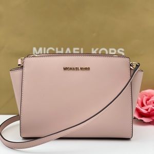 Michael Kors Selma Messenger Crossbody Pink